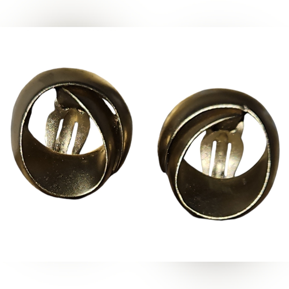 Vintage Givenchy Matte Gold Swirl Clip-on Earrings